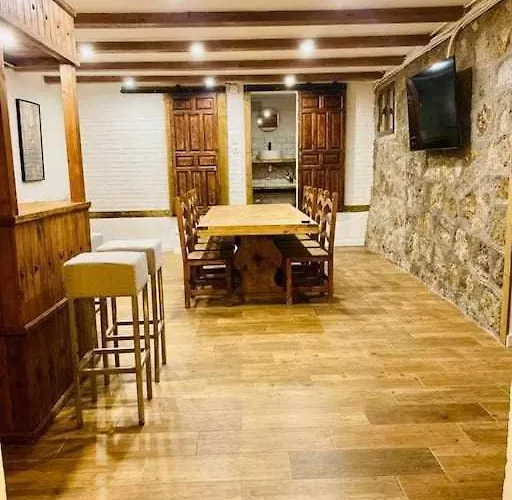 El 42 펜션 Mijares (Castile and Leon)